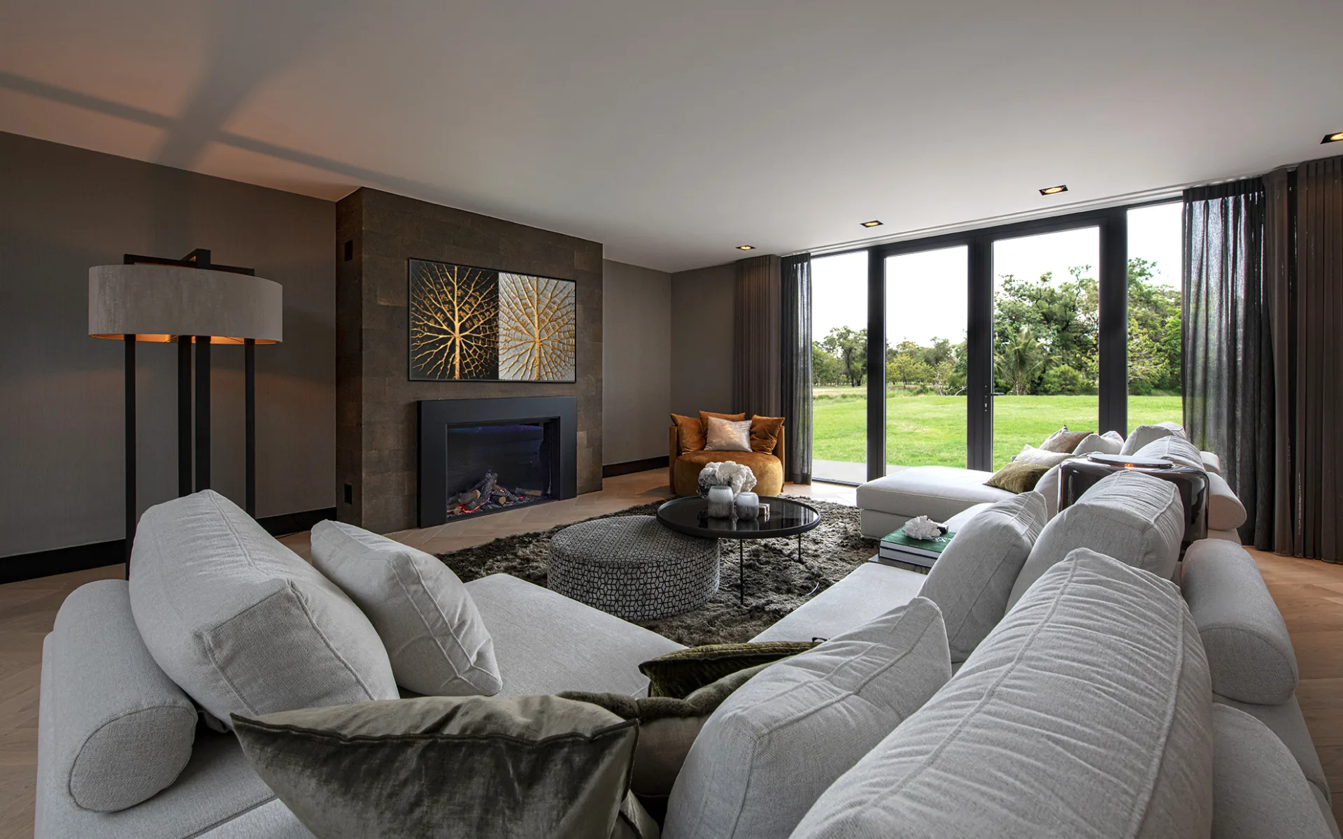 Wandbekleding leer Belledo donker sfeerbeeld woonkamer liggend