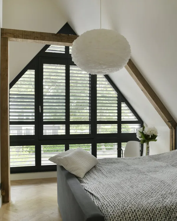 Shutters in antraciet kleur