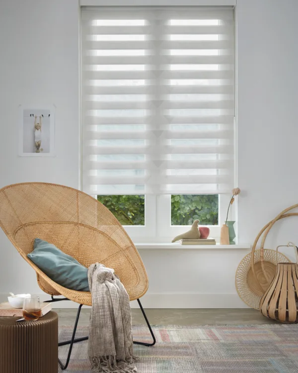 Wit duo rolgordijn van Luxaflex