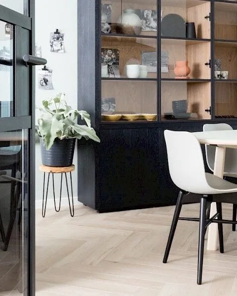 VT wonen Lelystaat pvc-visgraatvloer