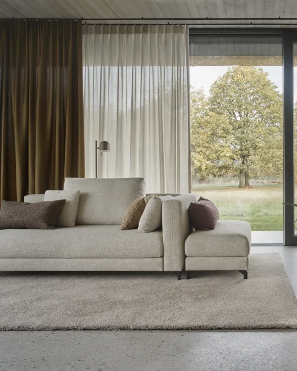 Inbetweens de Ploeg Clover zand beige donker groen woonkamer