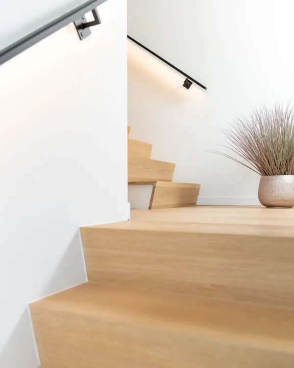 Detail foto van een Oak Step Z-trap