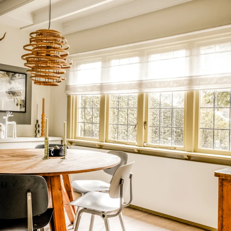 Warm Kleurrijk bij Aanhuis