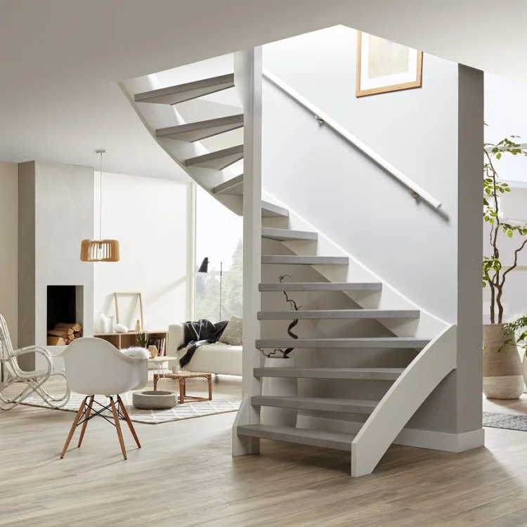 Open trap in een woning